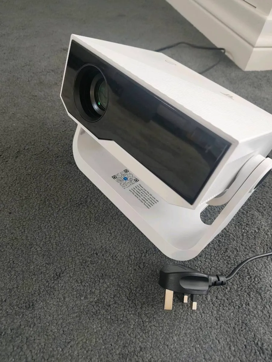 New Smart Projector Built-in Apps, Android 14 - Image 3