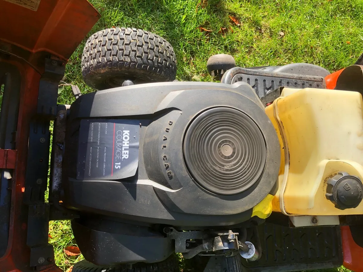 HUSQVARNA RIDE ON MOWER CTH151 - Image 3