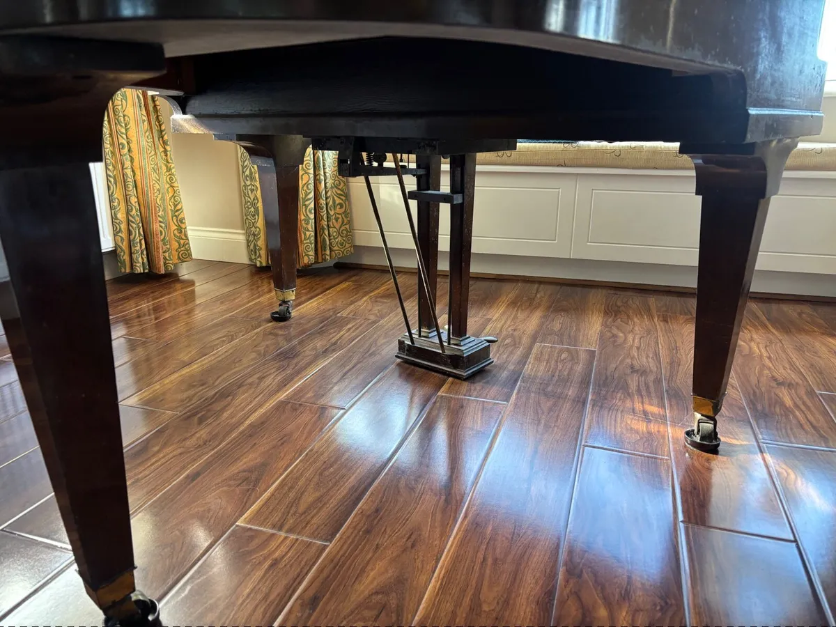 For Sale Baby Grand Piano - Image 3