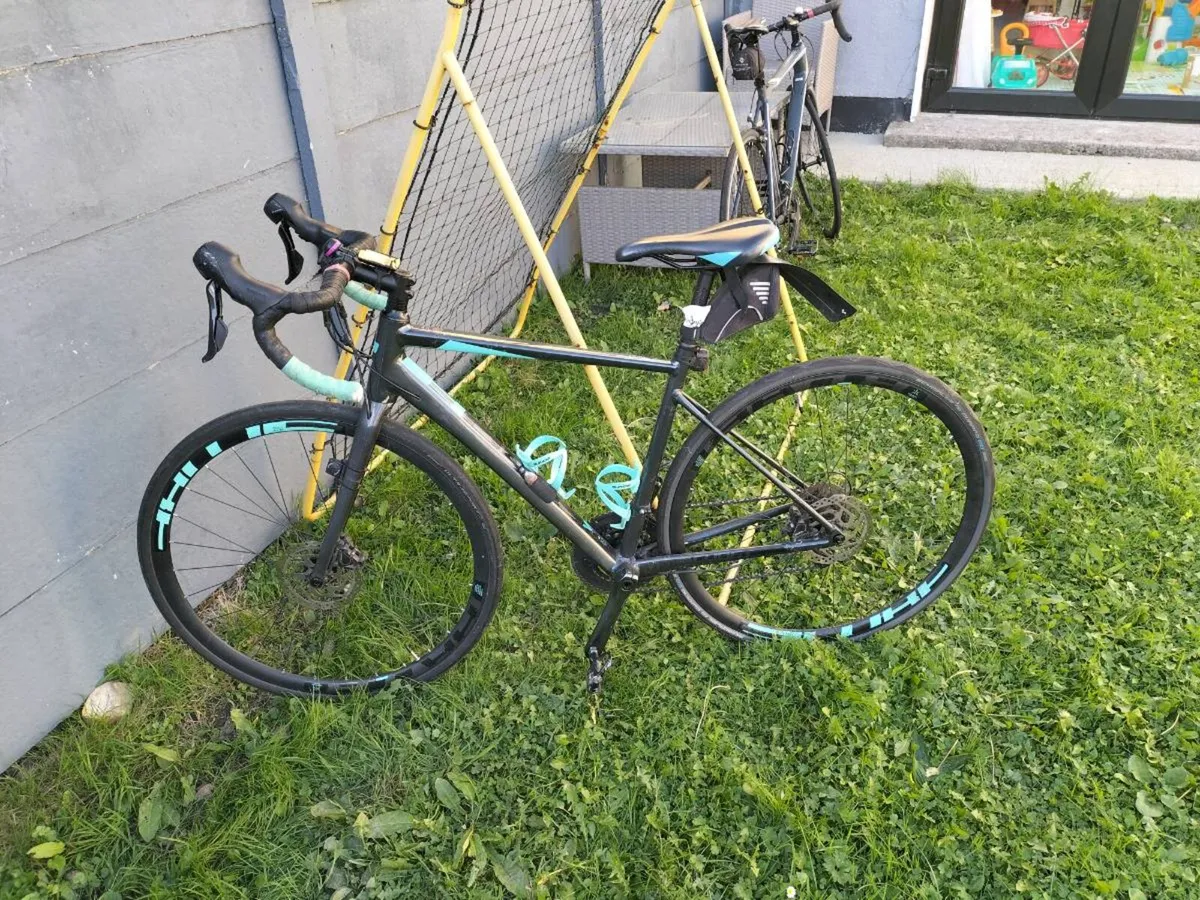 Road Bike - Image 1