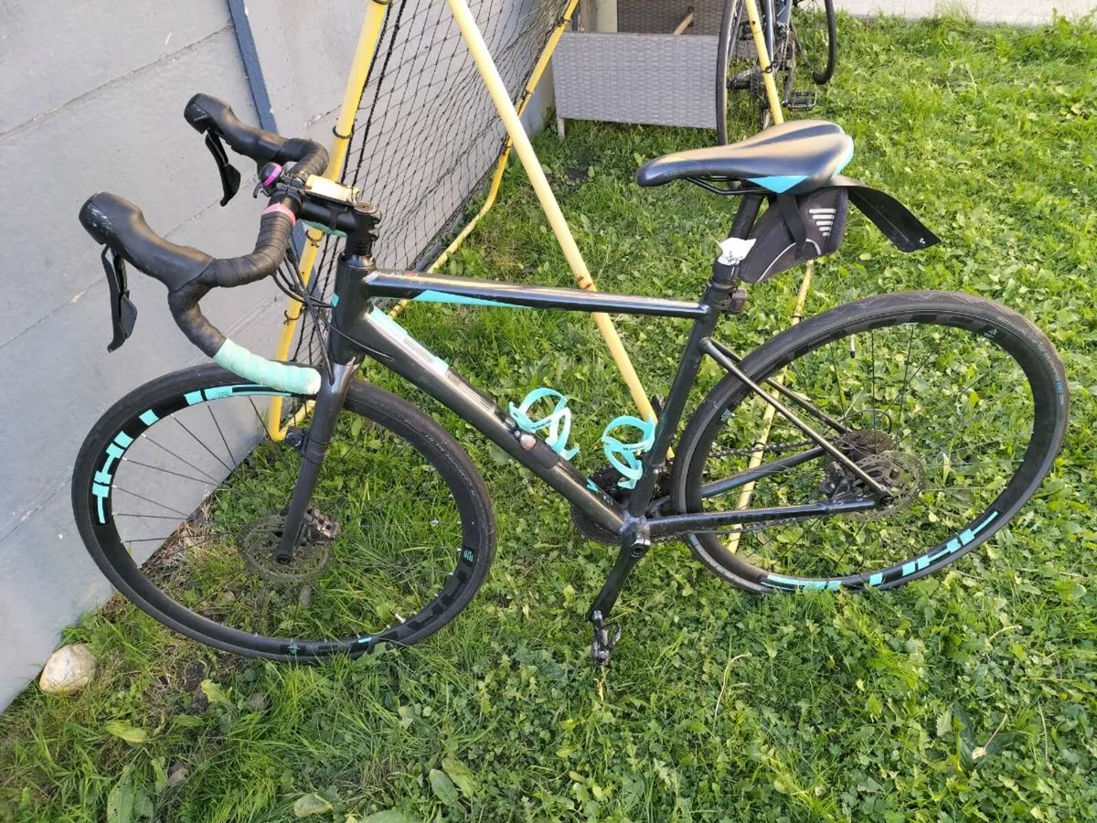 Road Bike - Image 3