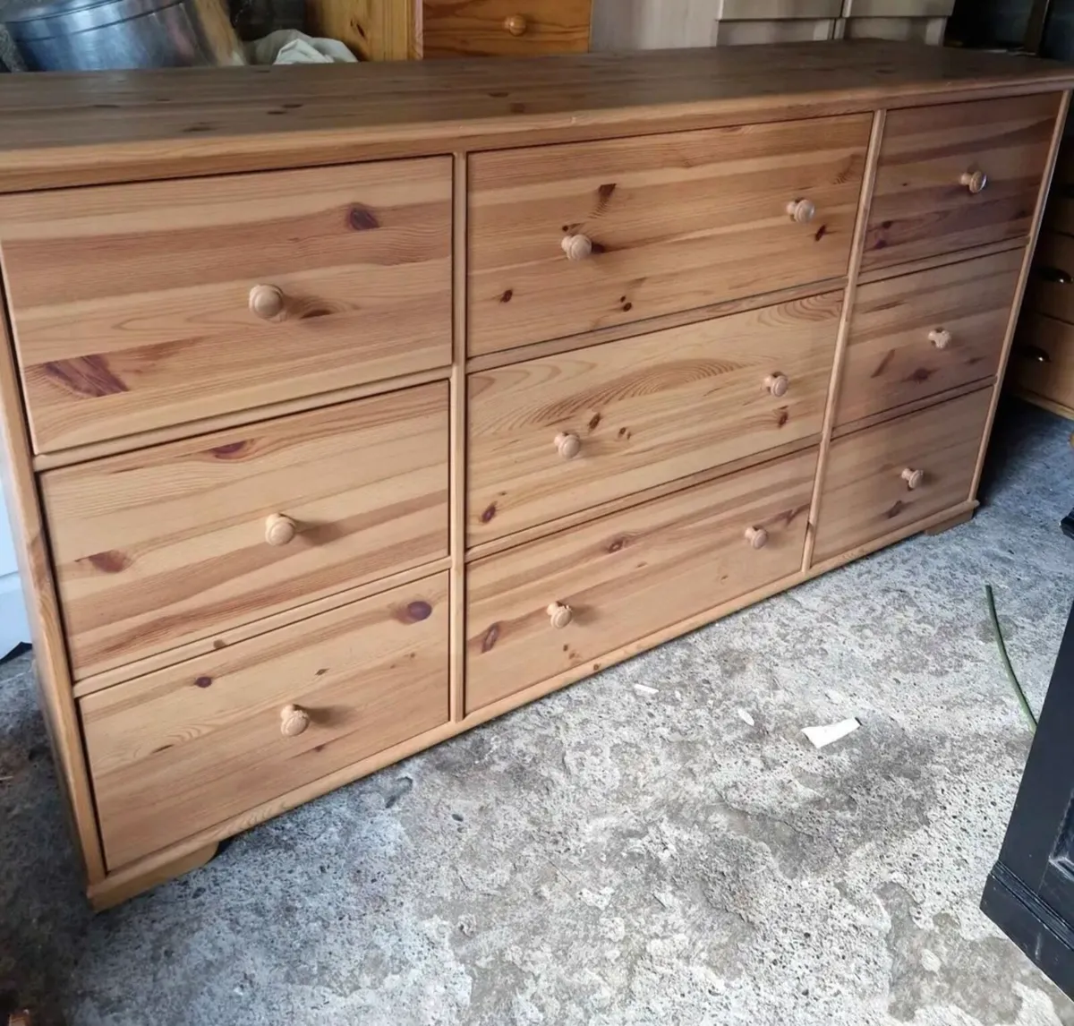 Large solid pine chest of drawers - Image 4