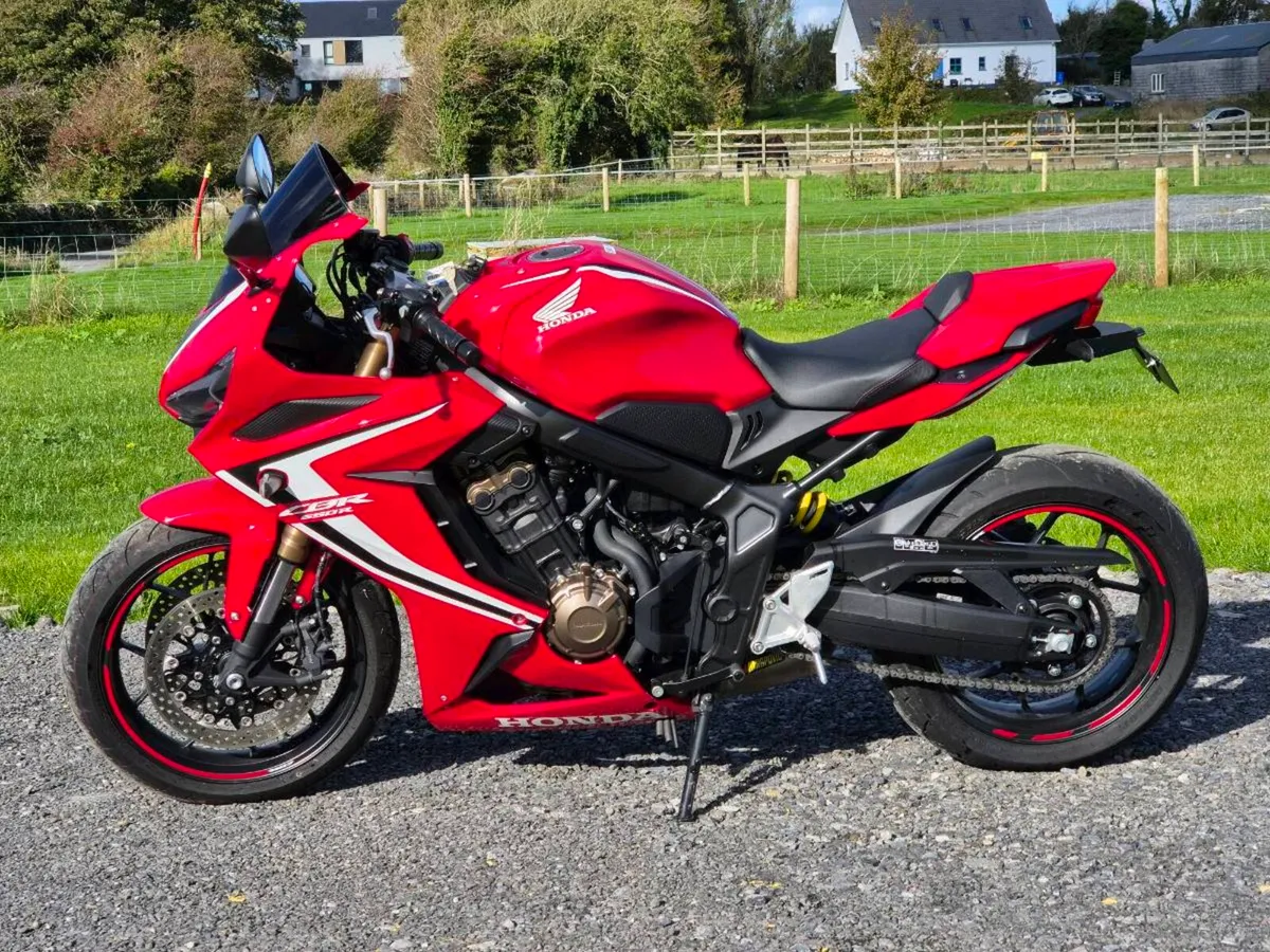 Honda CBR 650R - Image 1
