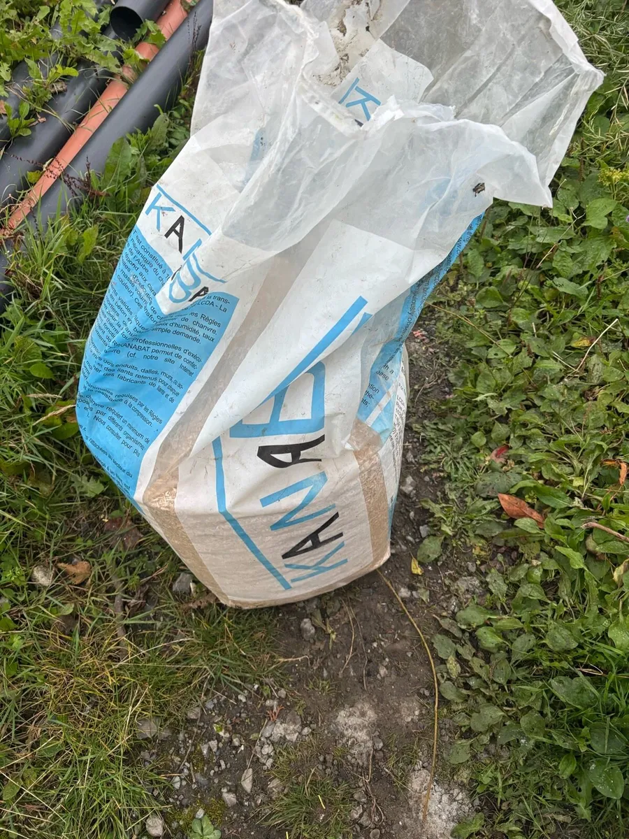 Free to good home / Half bag hemp - Image 2