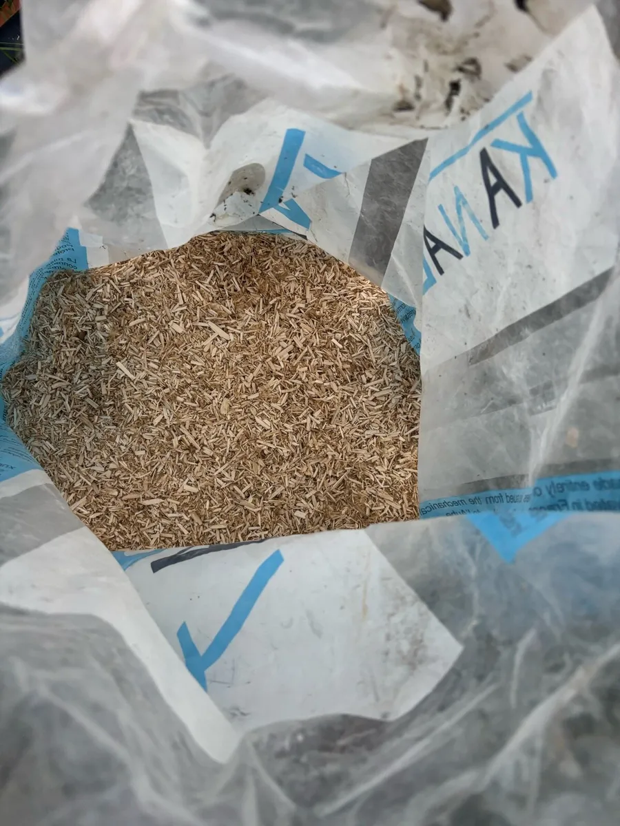 Free to good home / Half bag hemp - Image 3
