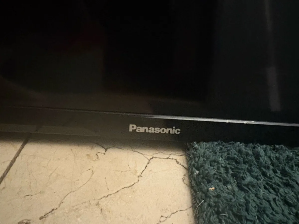 Panosonic 40 inch tv - non smart tv - Image 2