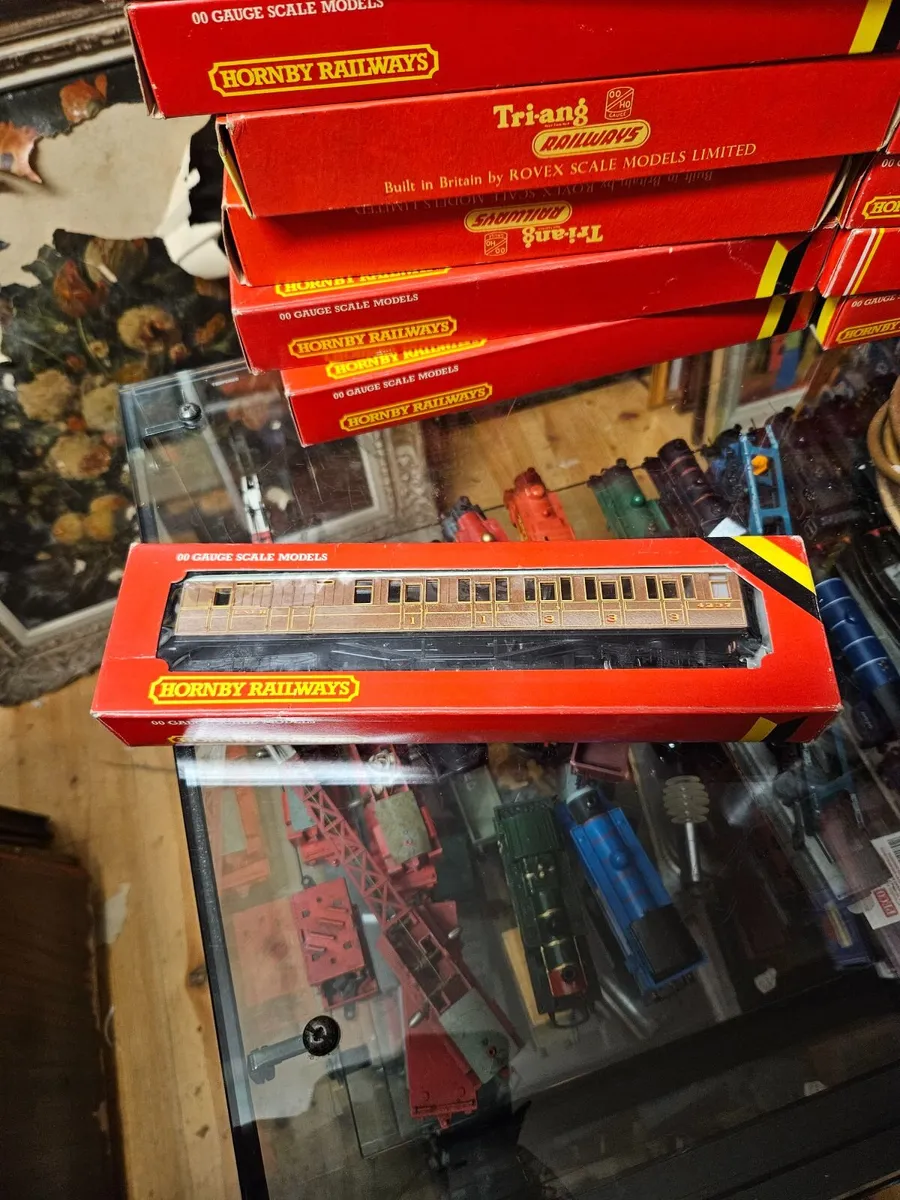 Hornby OO Gauge Carraige
