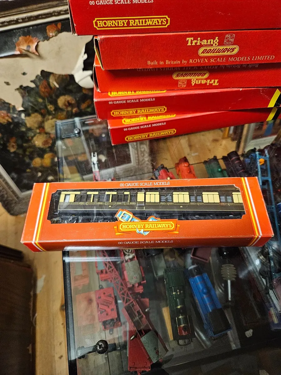 Hornby OO Gauge Carraige