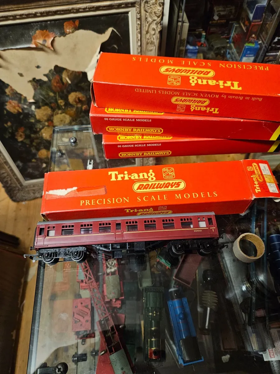 Hornby Triang OO Gauge Carraige