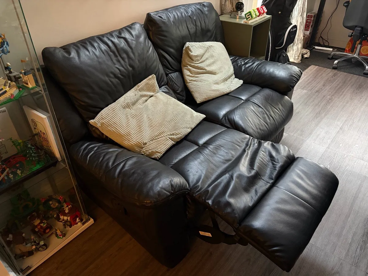 2 seater recliner sofa black - Image 1