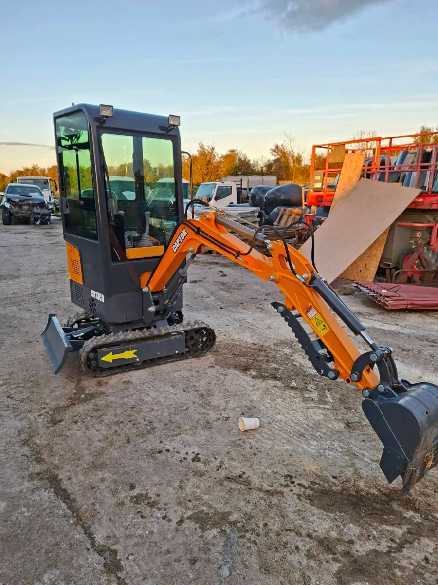 CAPTOK 1.3 TONNE MINI DIGGER - Image 1