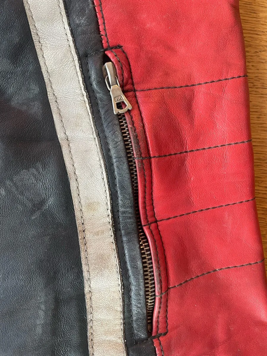 Leathers - Image 4