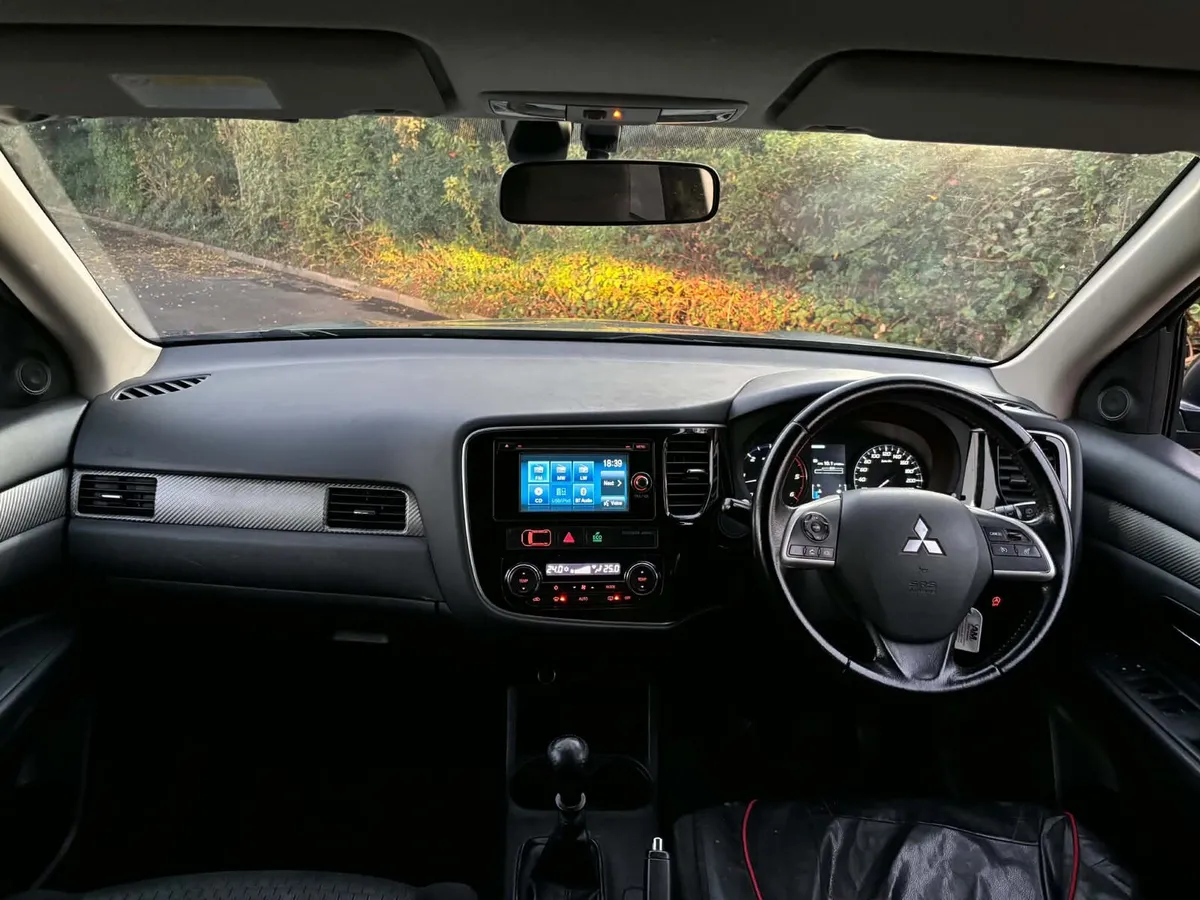 2013 Mitsubishi Outlander 7 Seater Nct 07/27 - Image 3