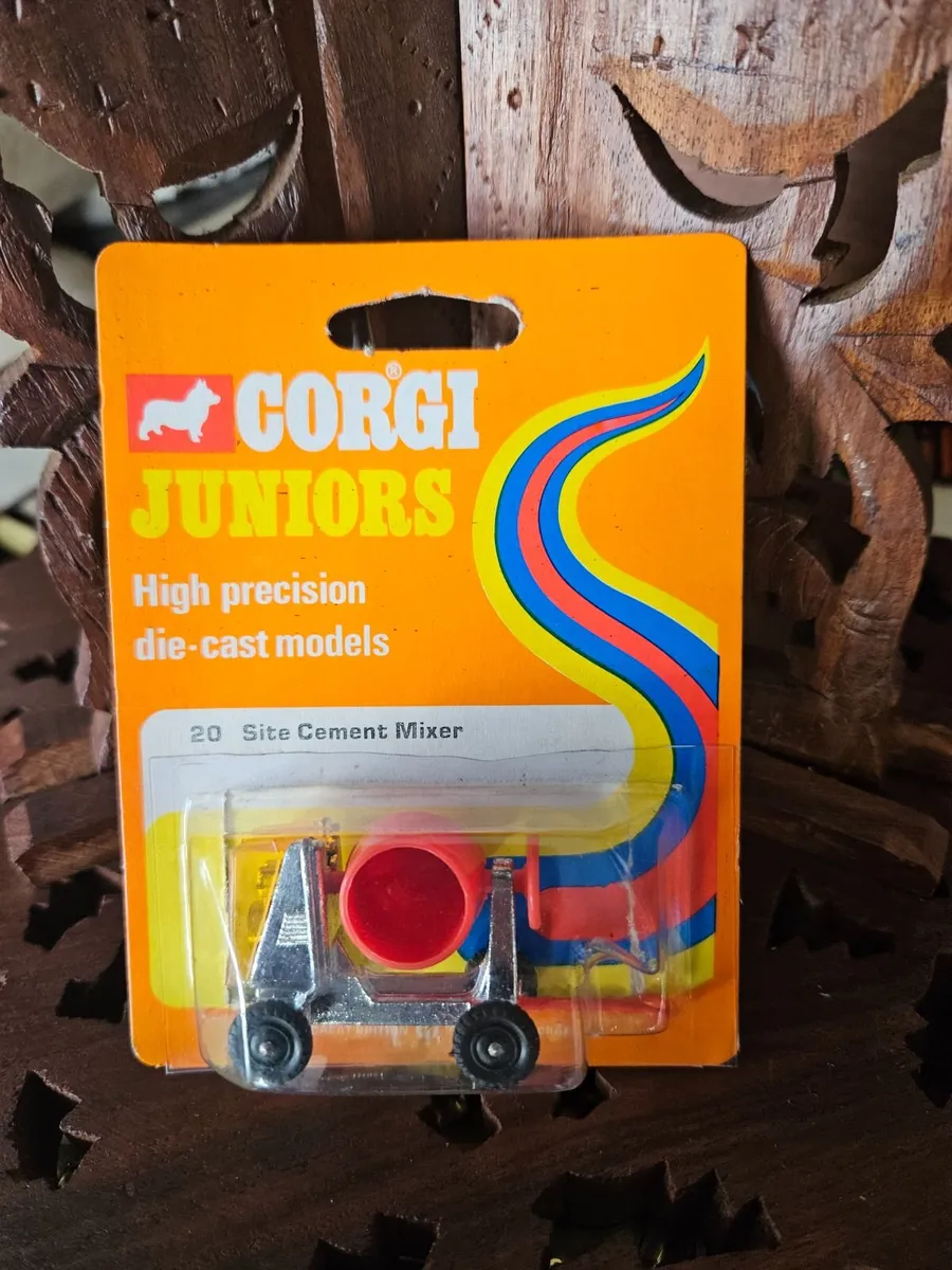 Corgi 1970's Cement Mixer - Image 1