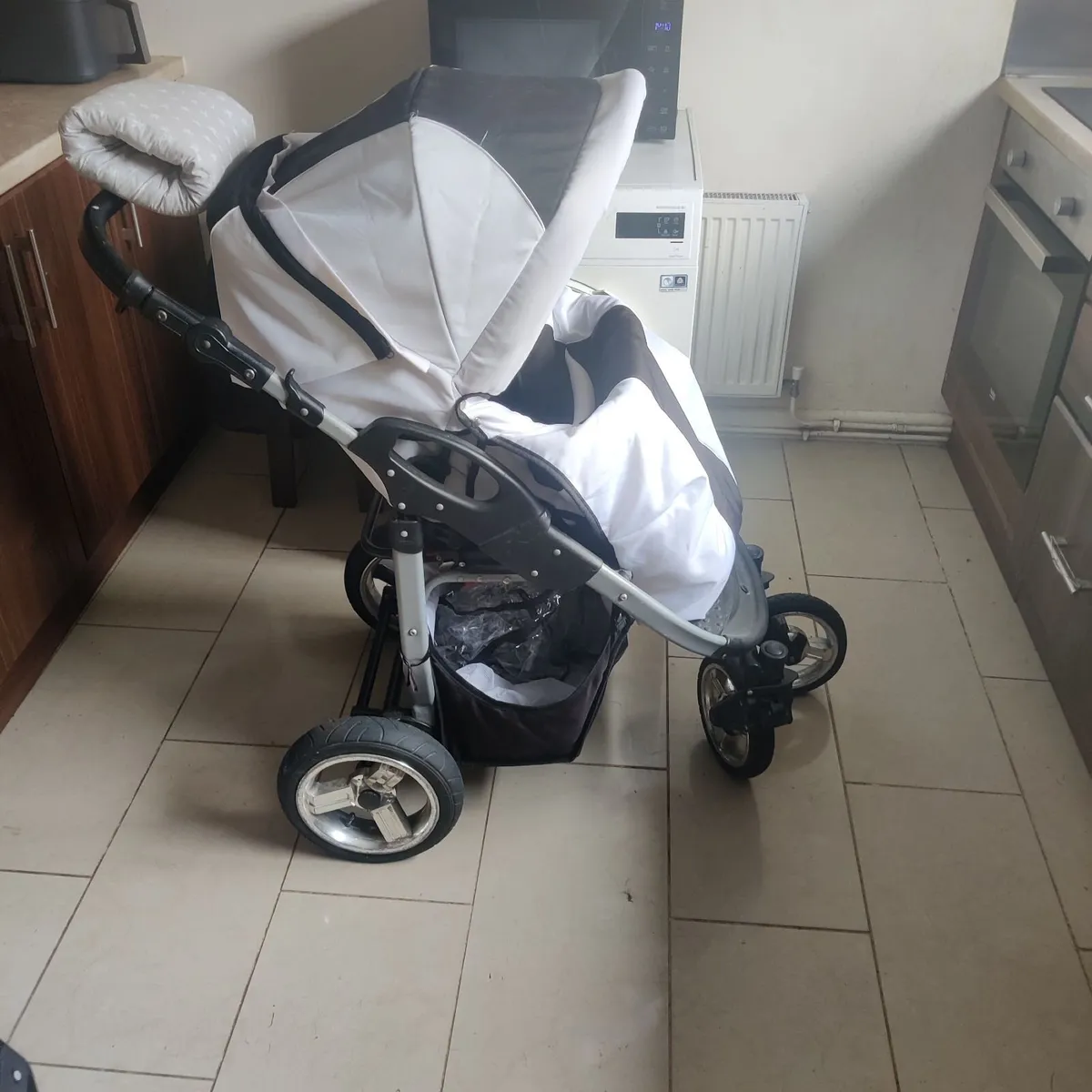 Bergsteiger Stroller - Image 4