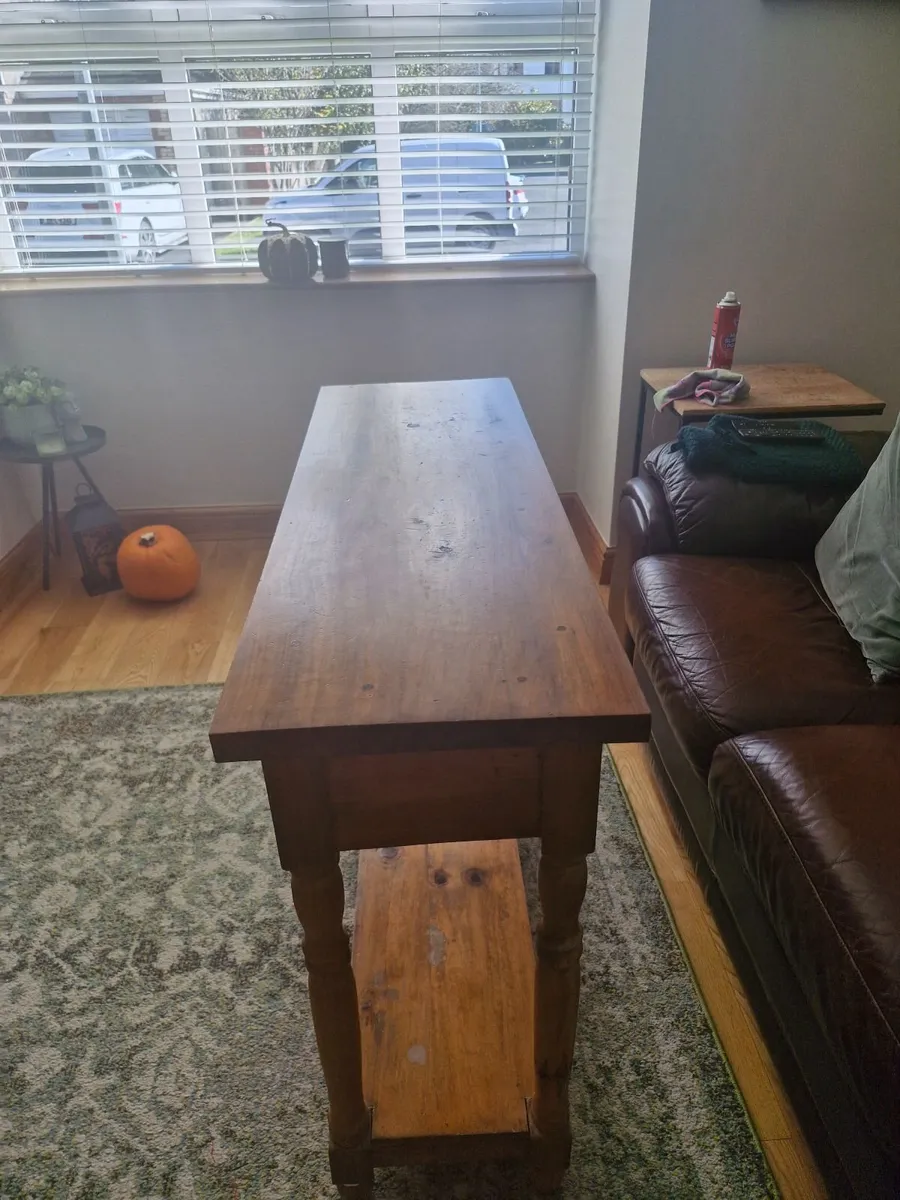 Console Table - Image 4