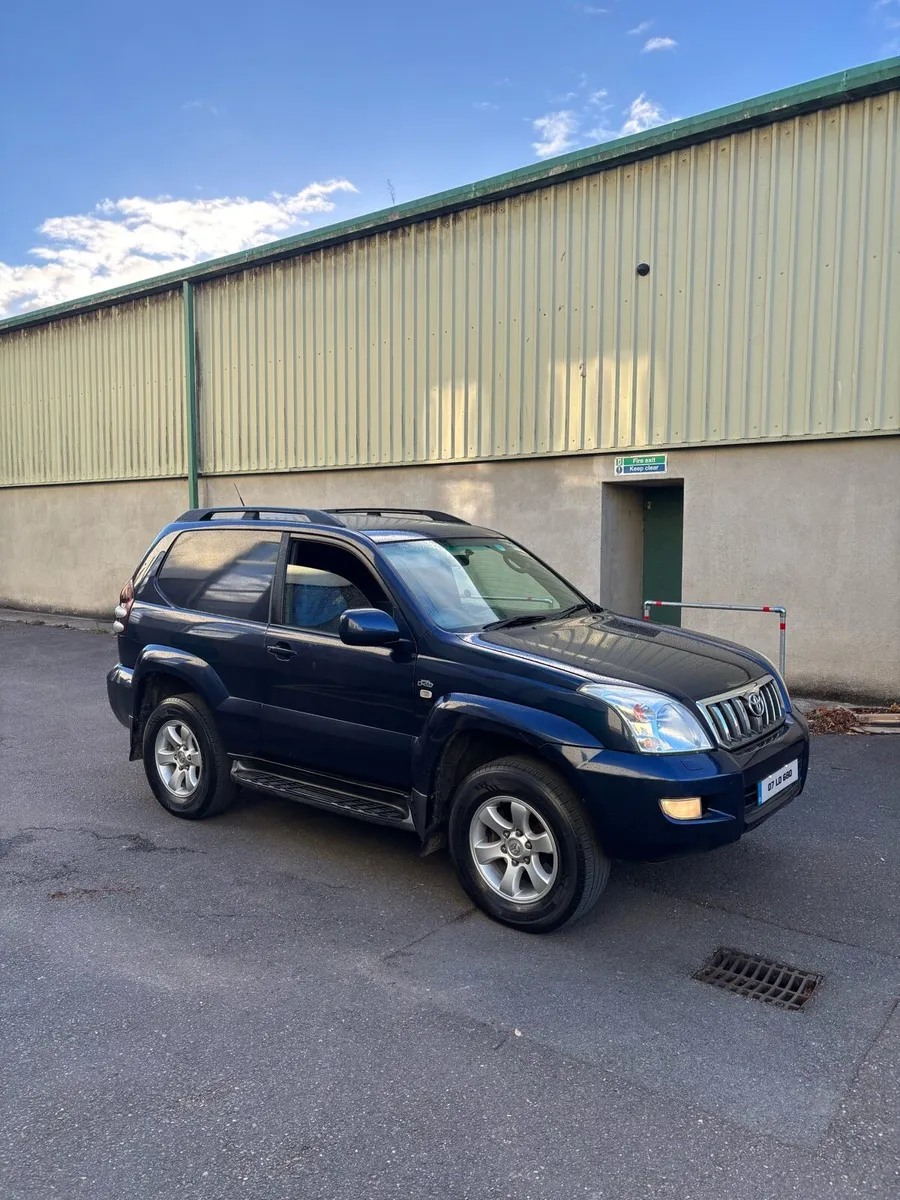 Toyota Landcruiser 3.0 D4D Swb - Image 1