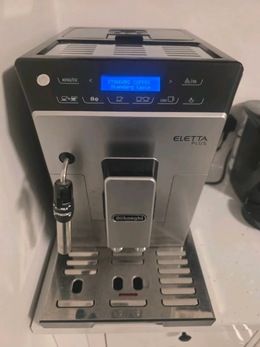 De'Longhi Eletta Plus Bean-to-Cup Coffee Machine - Image 1