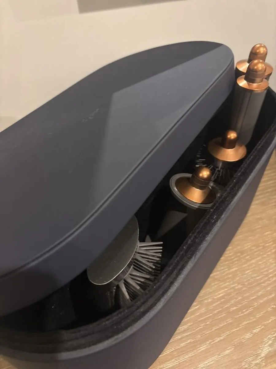 dyson air wrap - Image 1