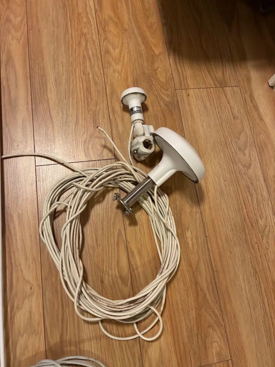 Furono bundle + battery charger - Image 2