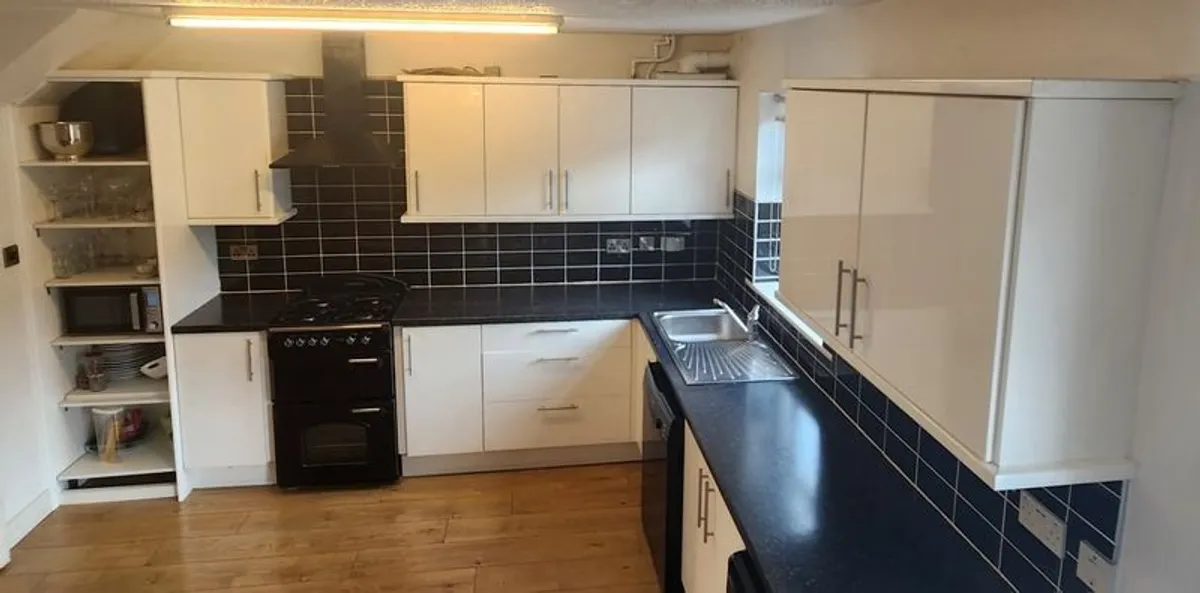 Kitchen for Sale. - Image 2