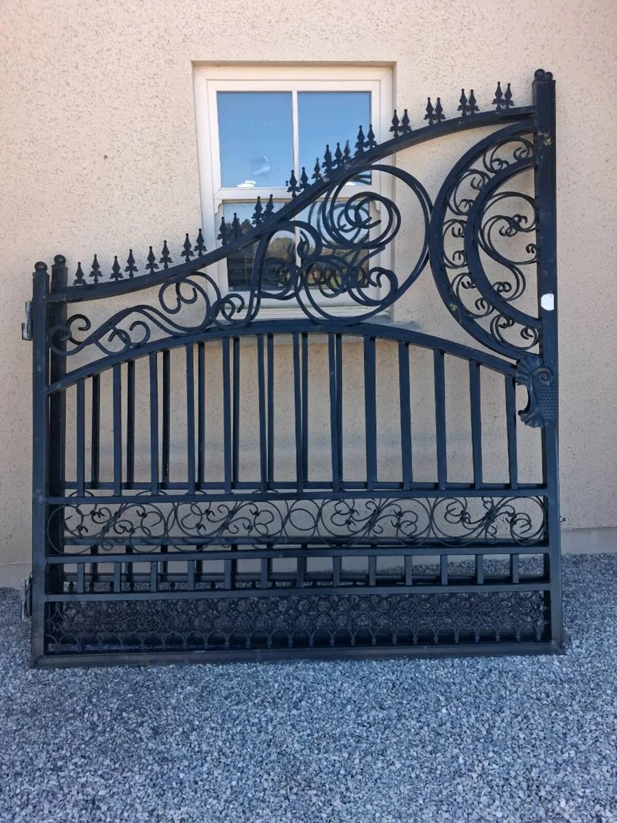 Driveway Gates - Image 2