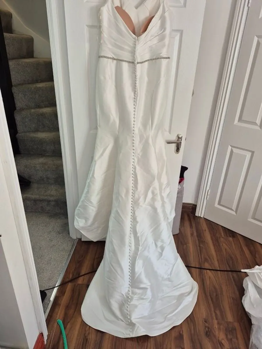 Wedding dress - Image 4