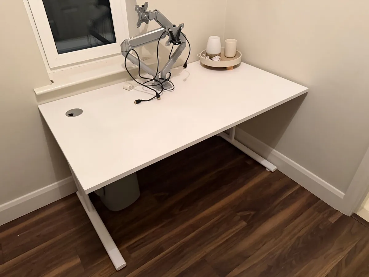 Office Desk 1400 x 800mm