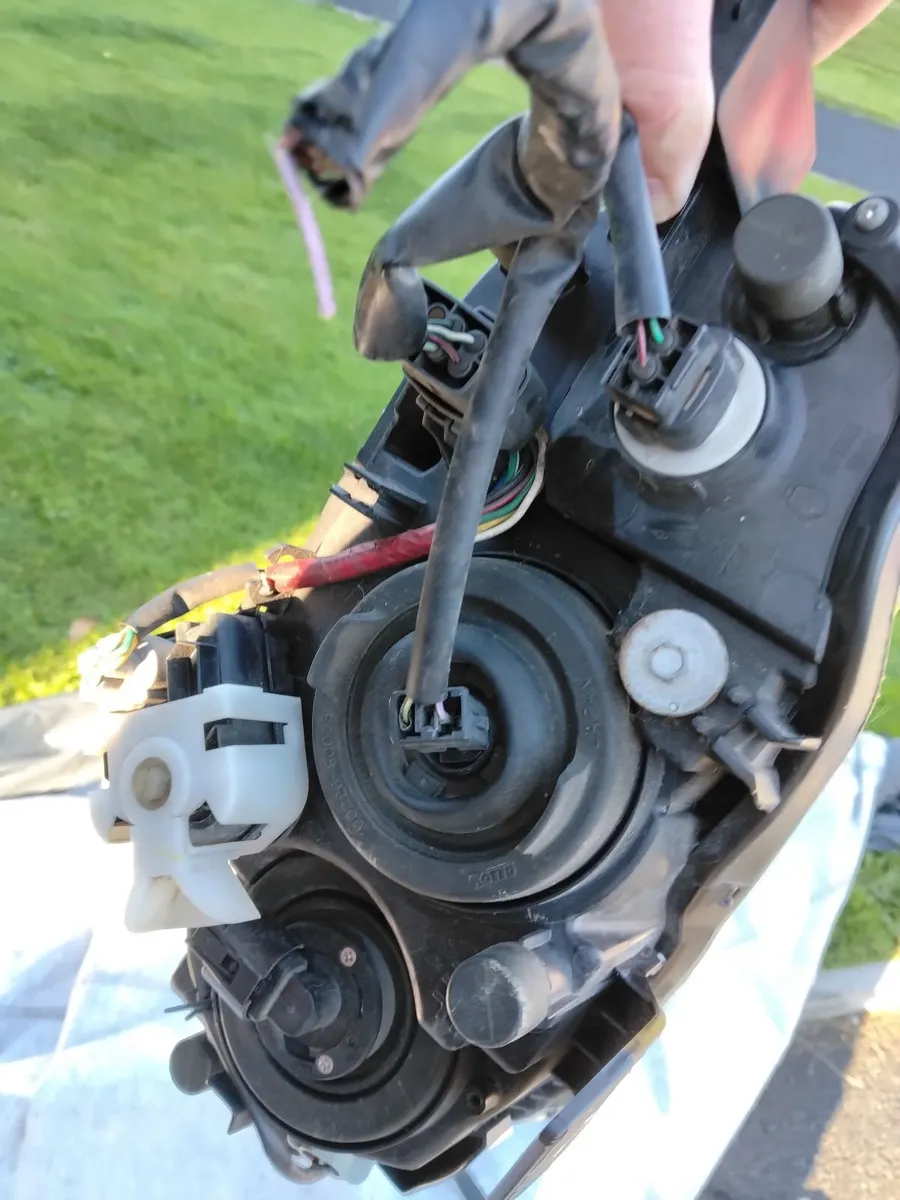 Car parts - Image 2