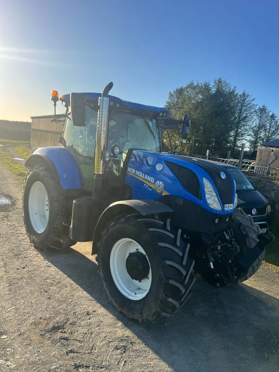 New Holland T7.210 - Image 1