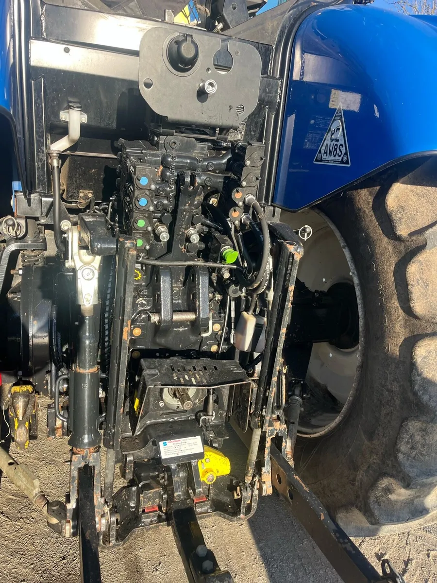 New Holland T7.210 - Image 3