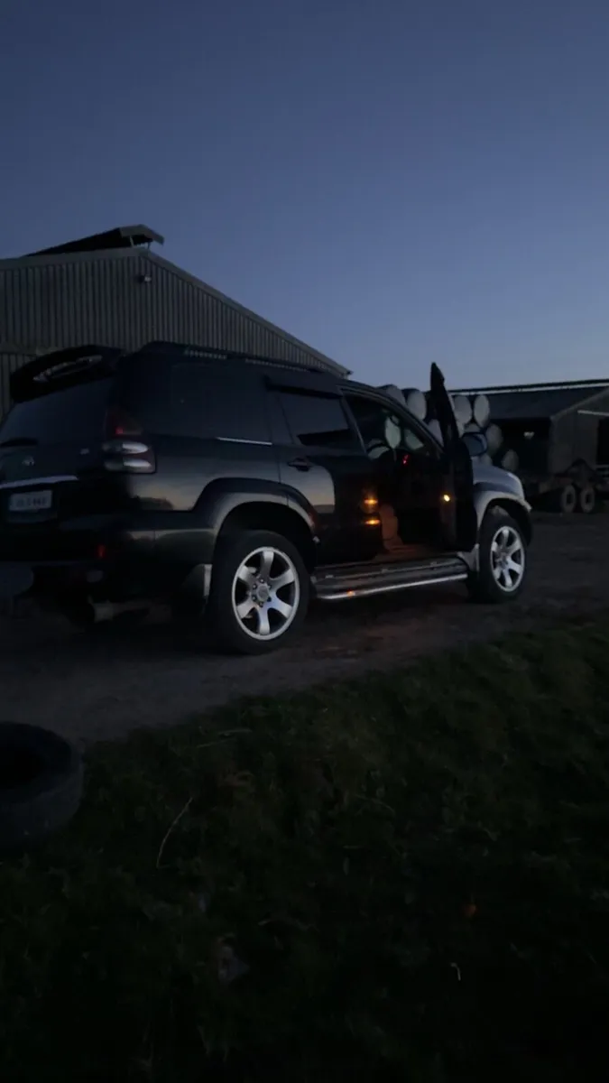 Toyota landcruiser - Image 4