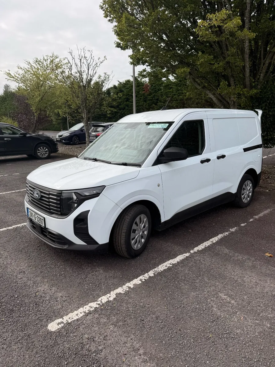 Ford Transit Courier 2024 - Image 3