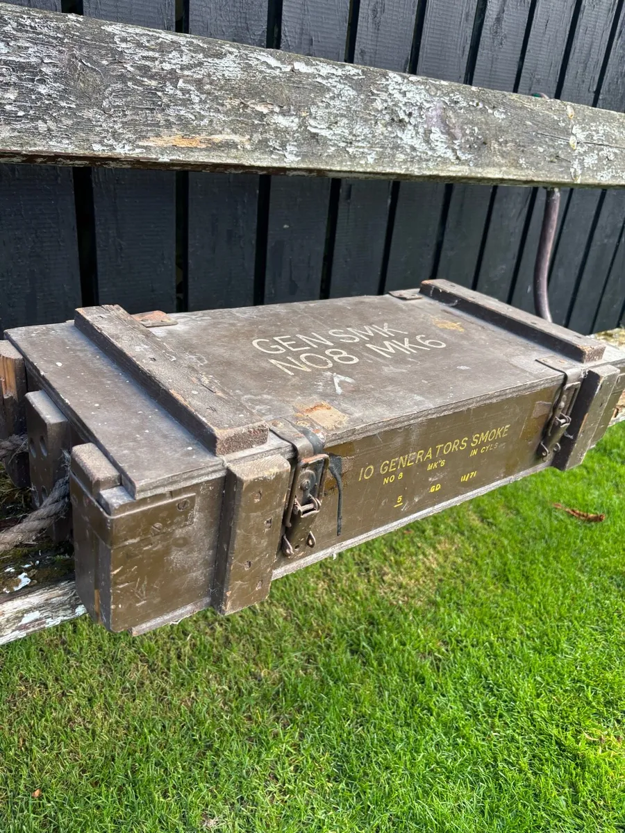 Vintage military ammunition box - Image 1