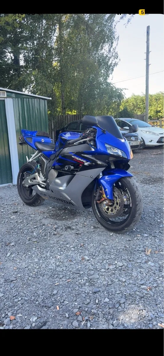 2005 Honda Fireblade RR - Image 1