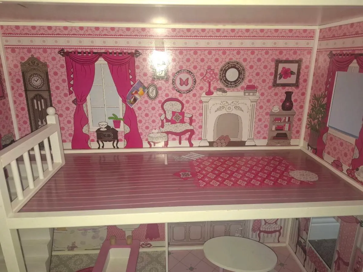 Doll's House - Image 3