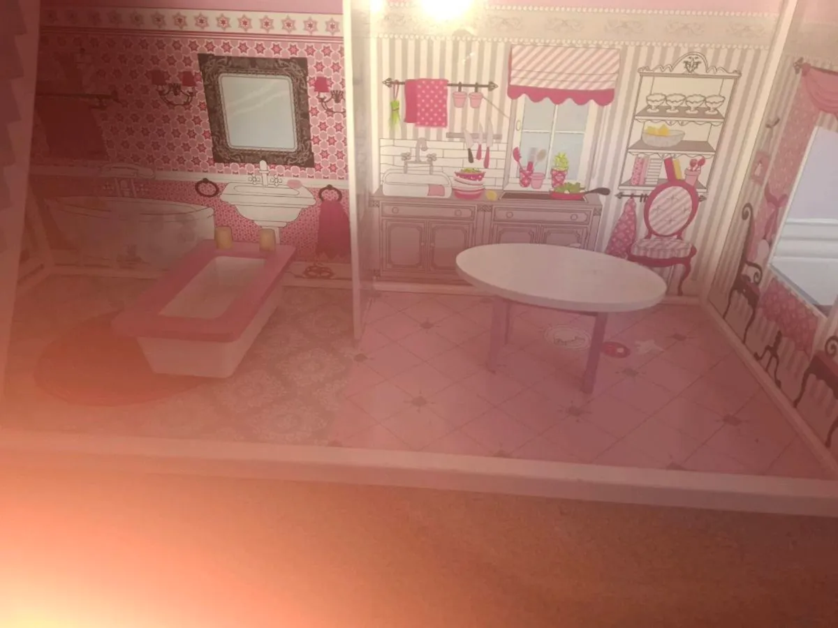 Doll's House - Image 4