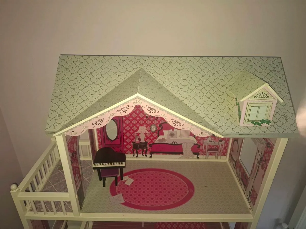 Doll's House - Image 2