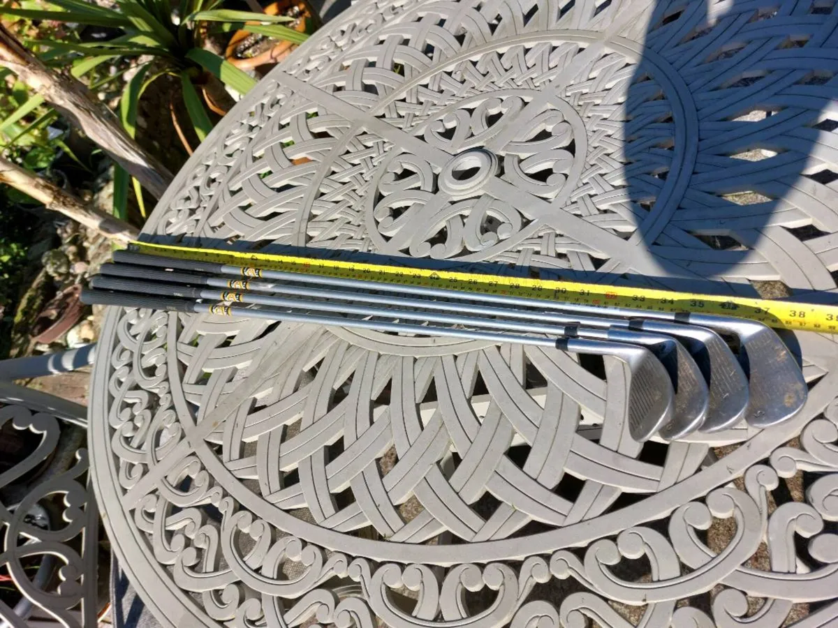 Golf clubs - Image 1