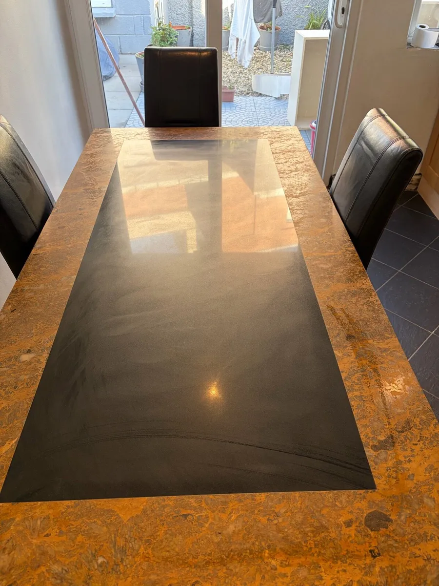 Marble table and 6 chairs - Image 1