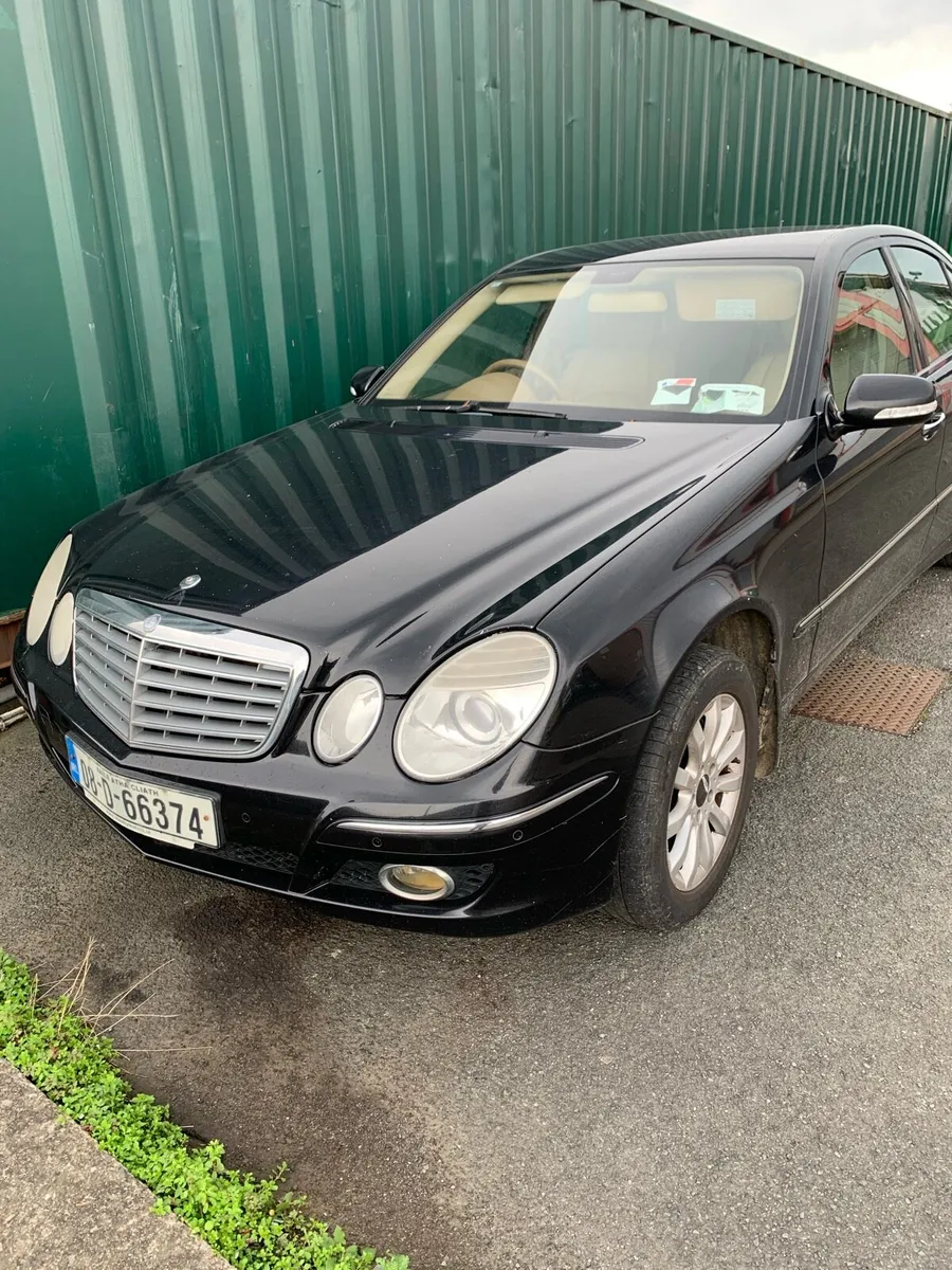 2008 Mercedes e280 for parts - Image 1