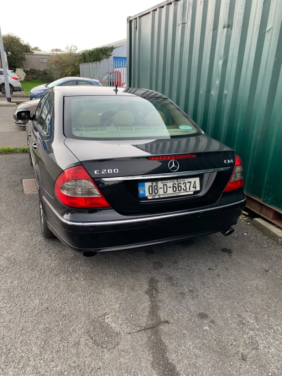 2008 Mercedes e280 for parts - Image 2
