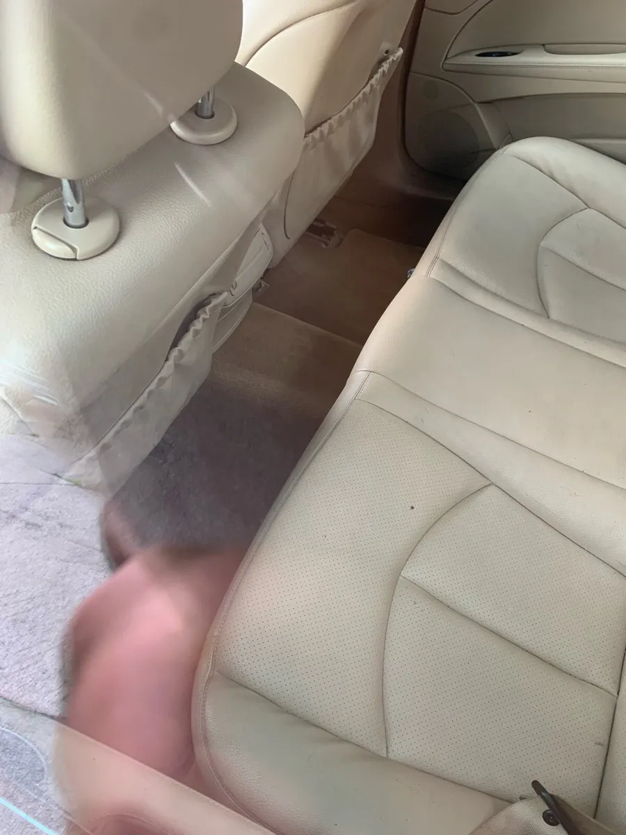 2008 Mercedes e280 for parts - Image 4
