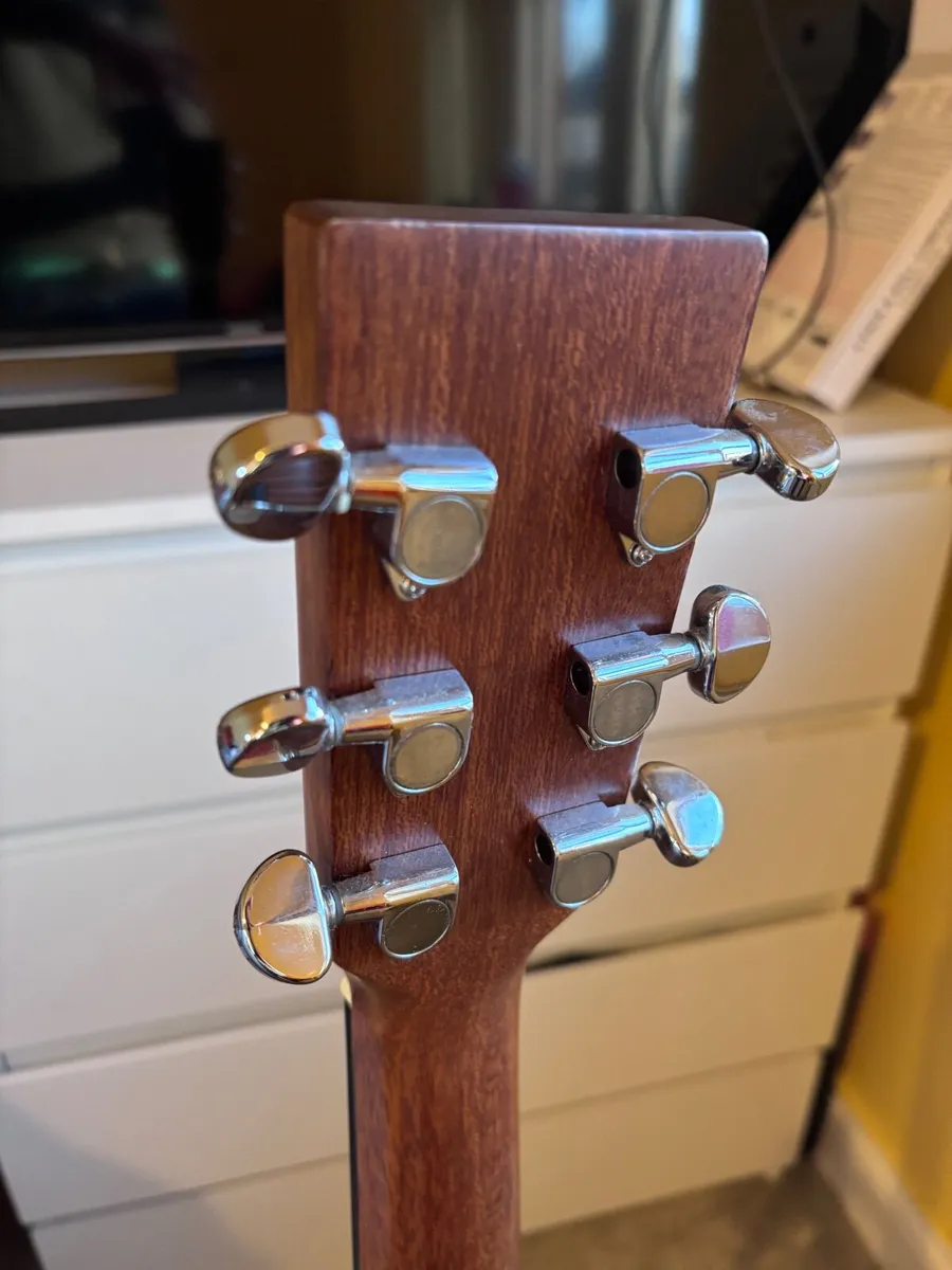 Guitar - Image 2