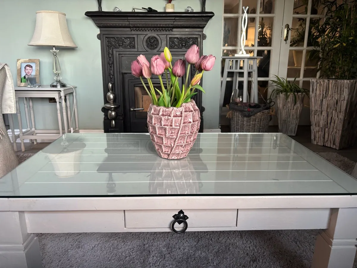 Coffee table - Image 1