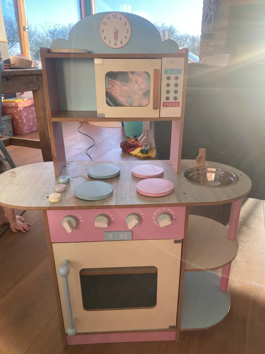 Toddler kitchen - Image 2