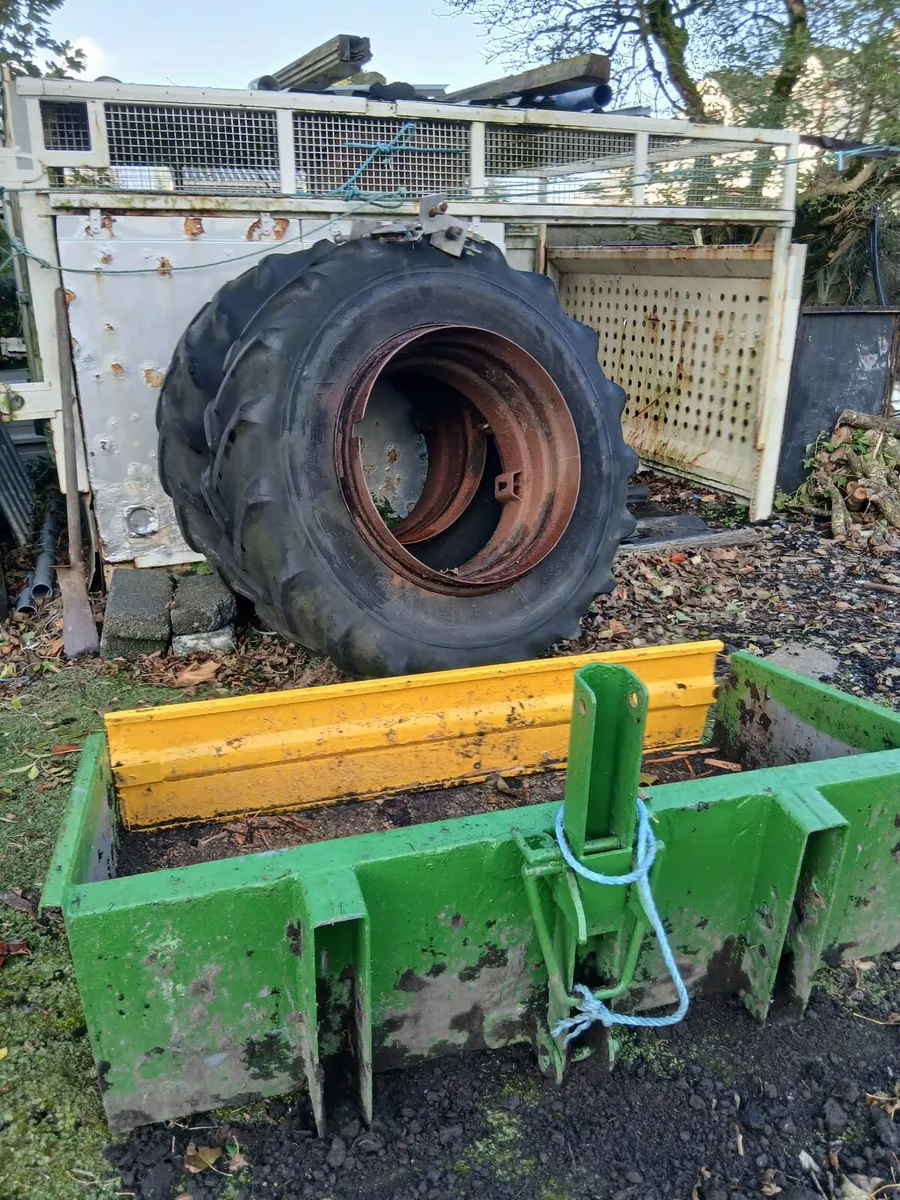 Transport box and Zetor Wheels - Image 1