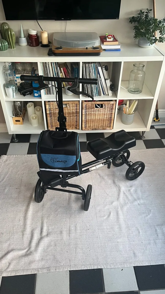 Knee scooter - Image 1