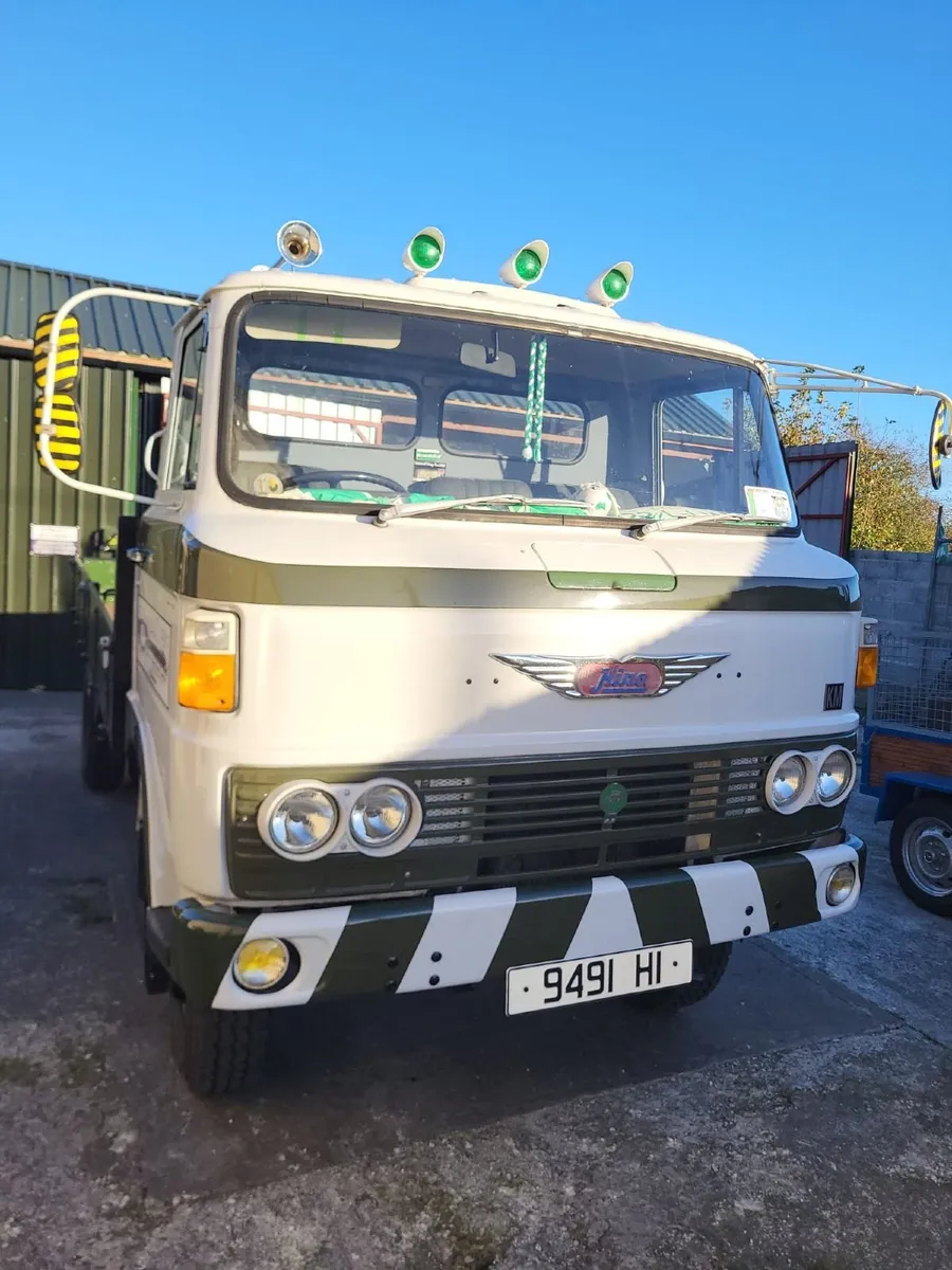 Hino KM 1976 - Image 1