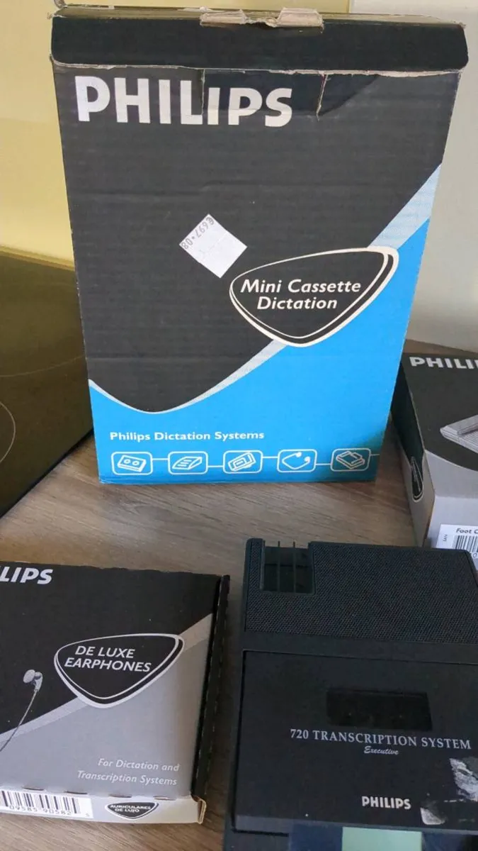Mini cassette dictation system - Image 2